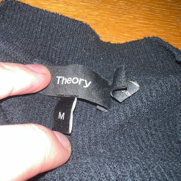 Theory Wool Sweater – Size M - Picture 5 of 5